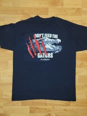 Florida Merch "Don't Feed The Gators" Graphic Anvil Black Tee Red Claw Marks, L